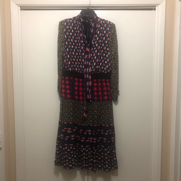 NWT $495 Alice + Olivia Karolina Paneled Blouson-Sleeve Midi Dress! - Picture 3 of 10
